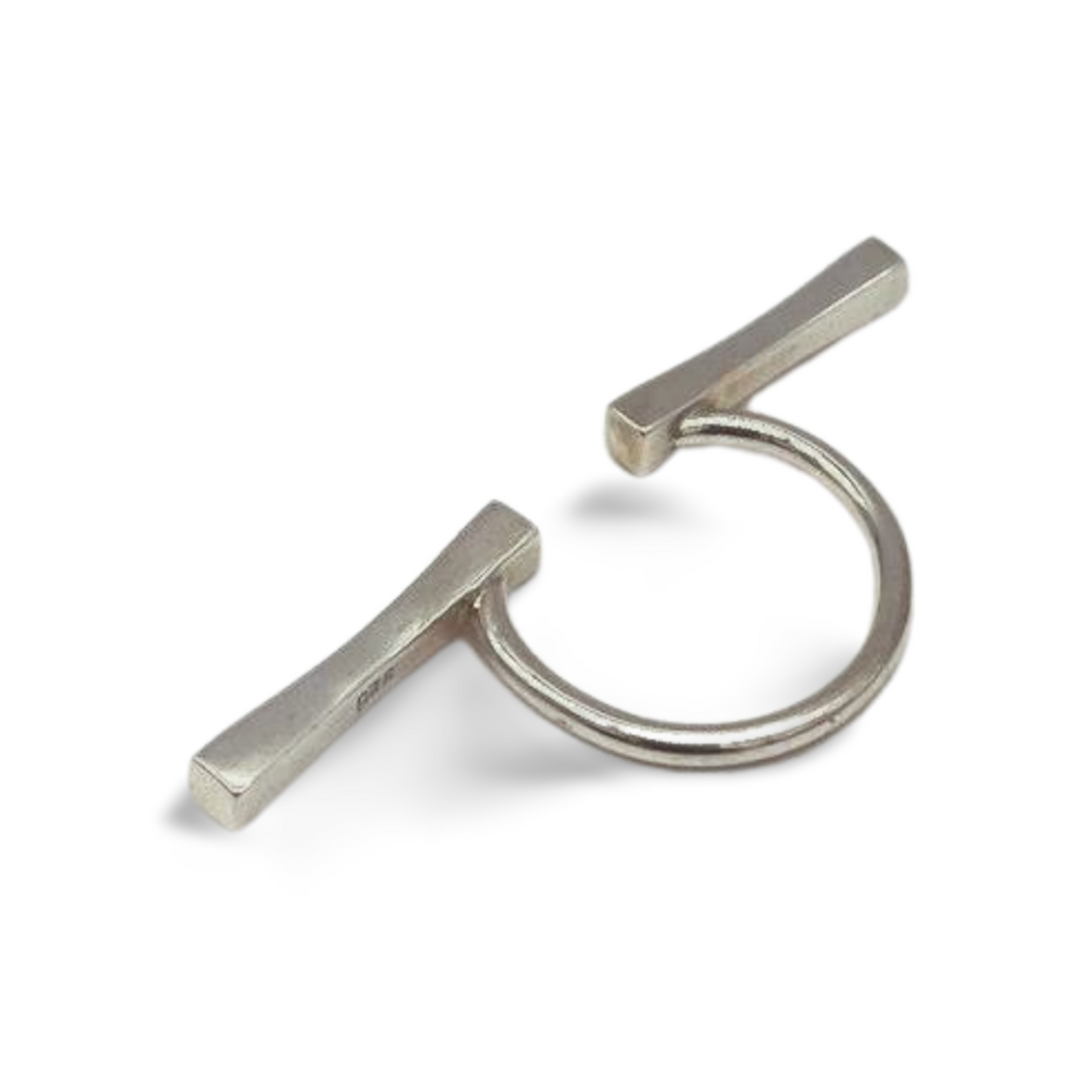 SILVER RING | ZOË OMEGA