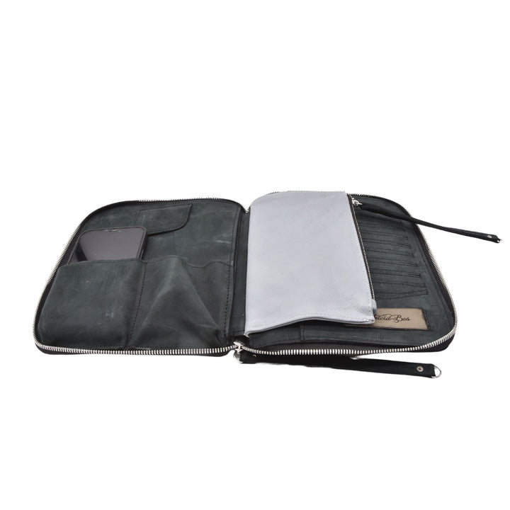 TITAN -BLACK - TRAVEL WALLET