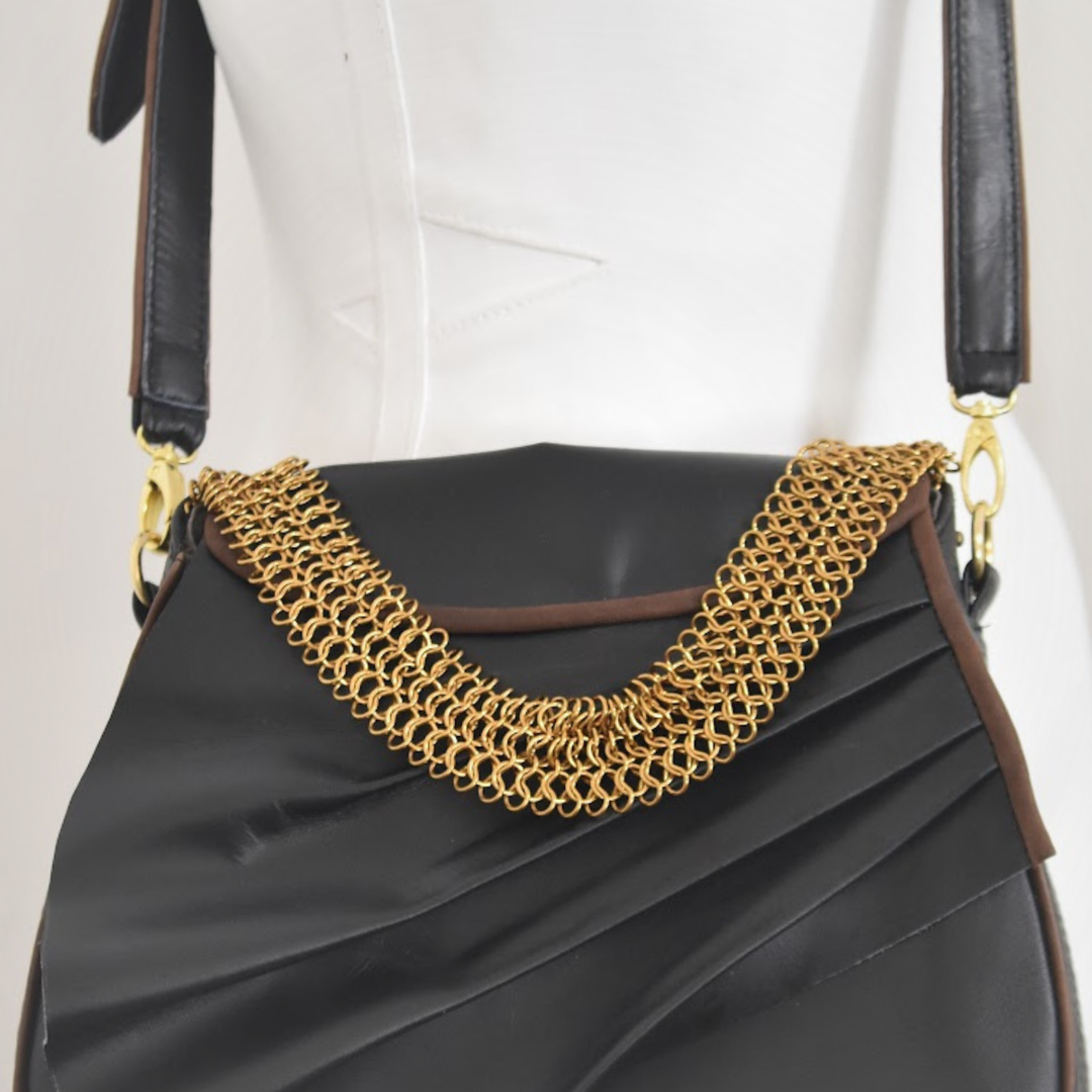 ISIS black leather shoulder bag with detachable crossbody strap
