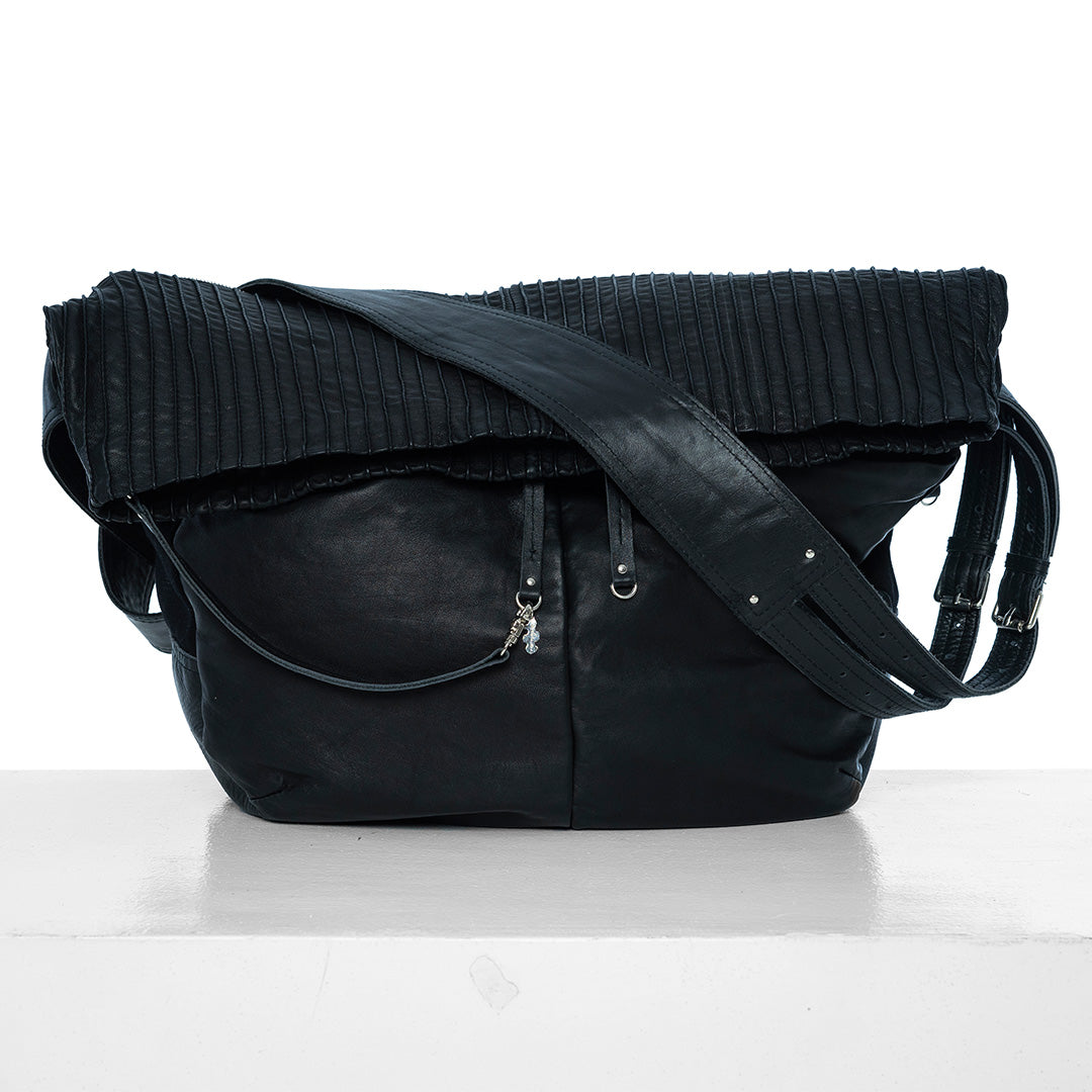 Aella | courier bag - Patricia Bos