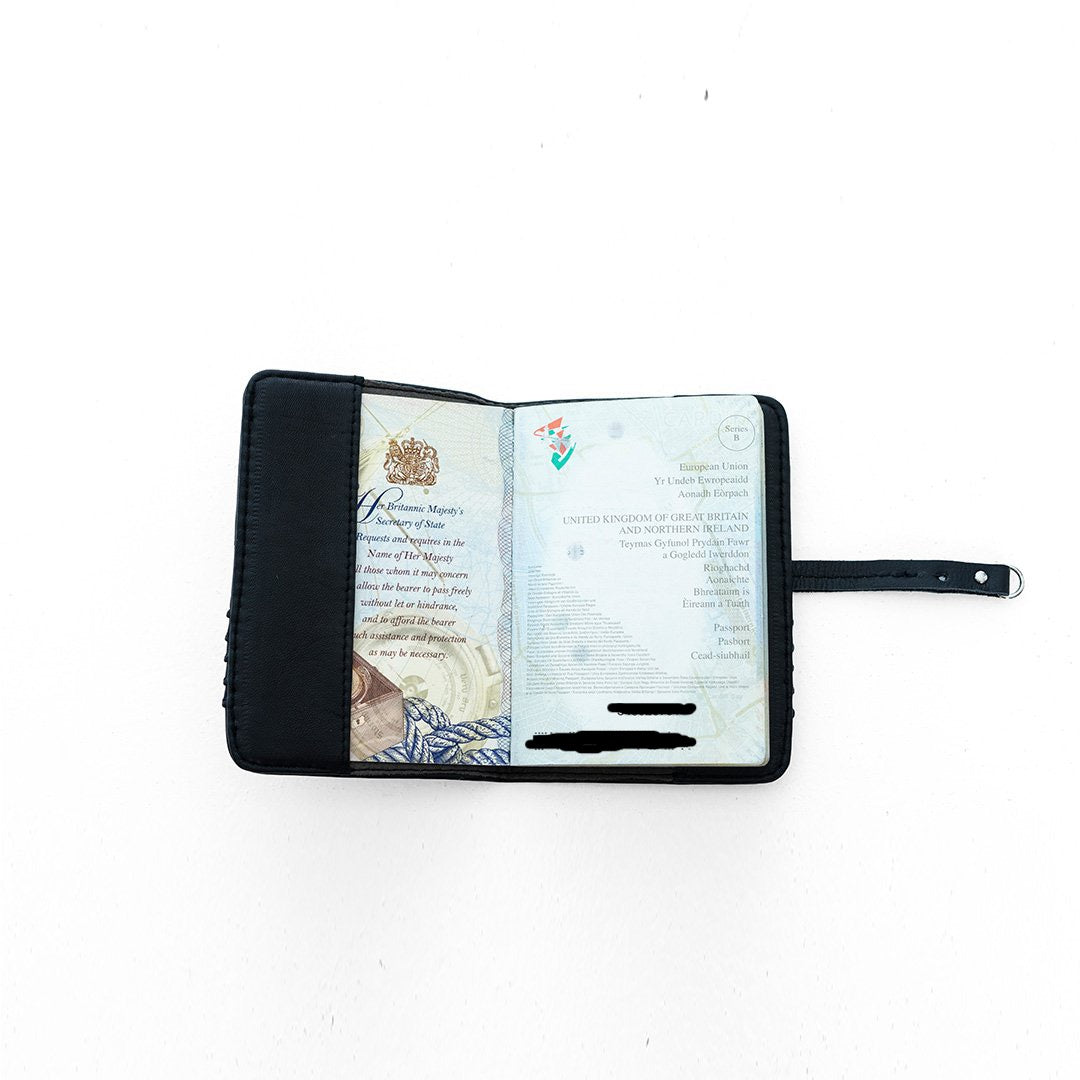 Zenobia | Passport Cover - Patricia Bos