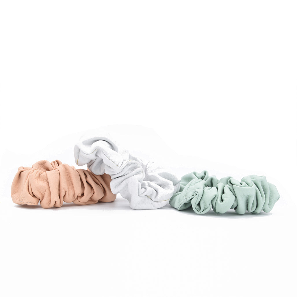 SCRUNCHIE | HAIRBAND |A HINT OF MINT