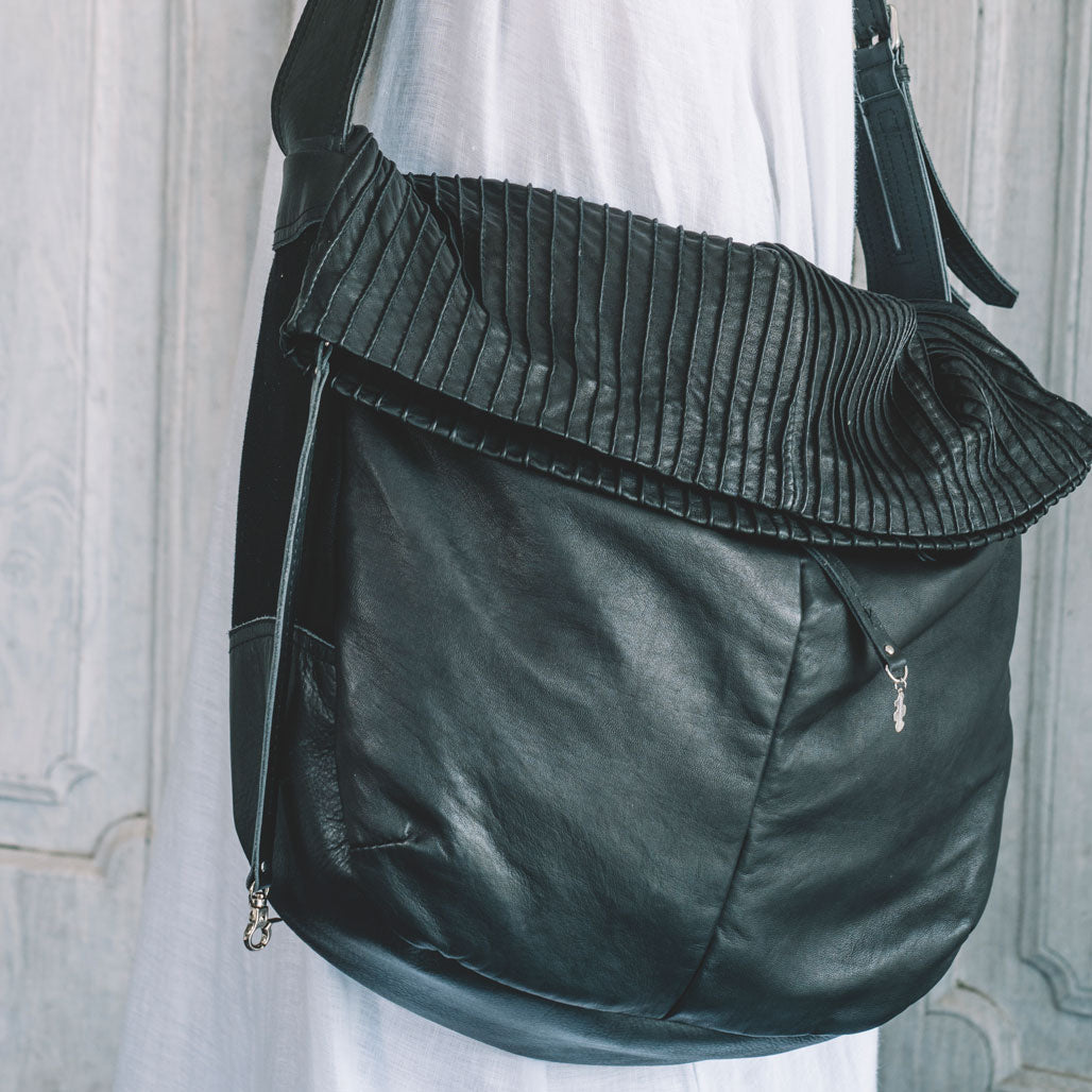 Aella | courier bag - Patricia Bos